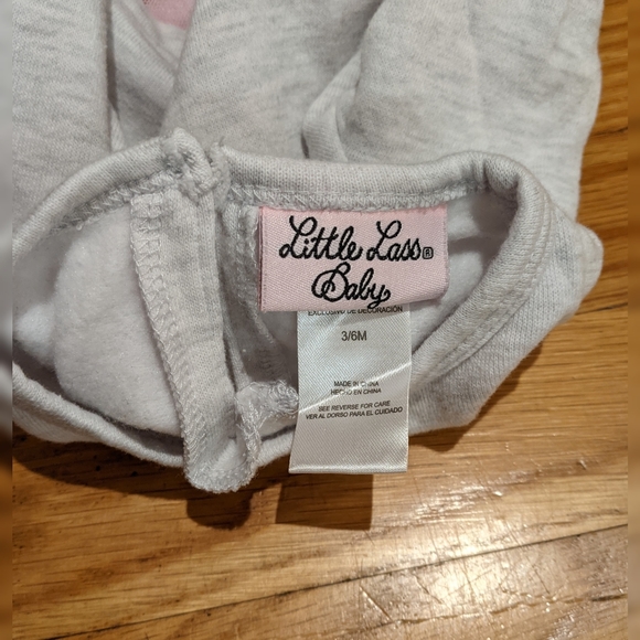 5/$25 Like new 2 piece owl sweat suit with tutu - Picture 6 of 7